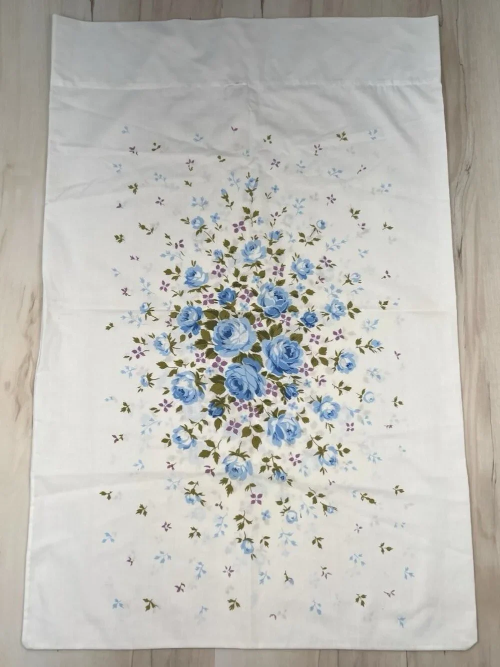 VTG FIELDCREST Perfection 2 Fine Combed Percale KING Size Blue Rose PILLOWCASES